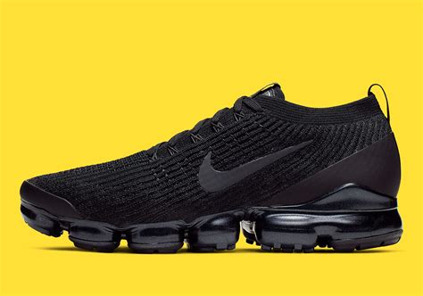 air max all black vapors.